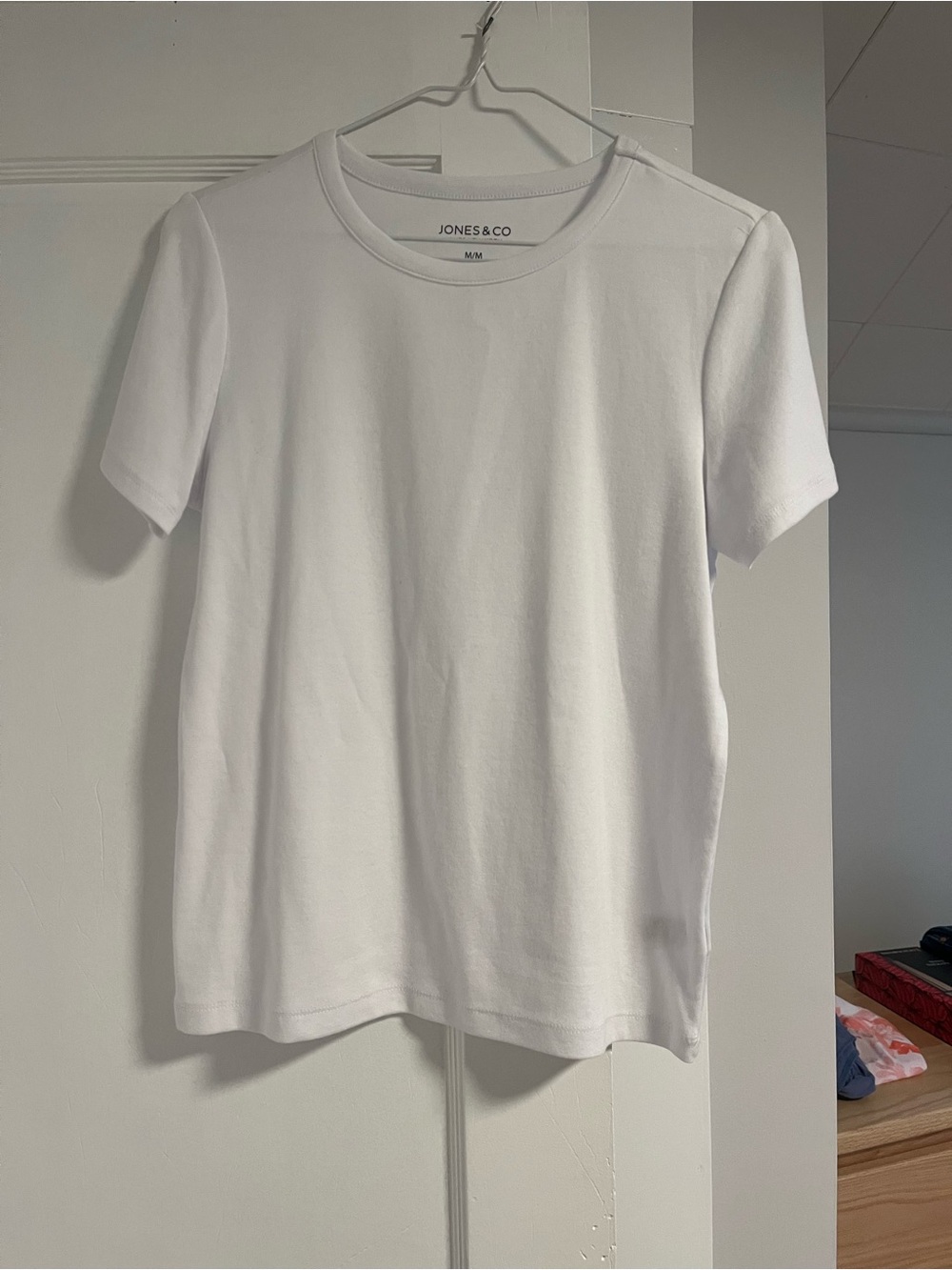 Jones New York White Short Sleeve Crewneck Tee